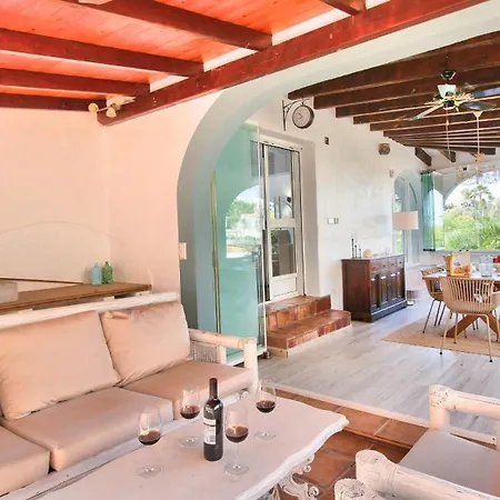 Bellavista Ps 10p Villa *